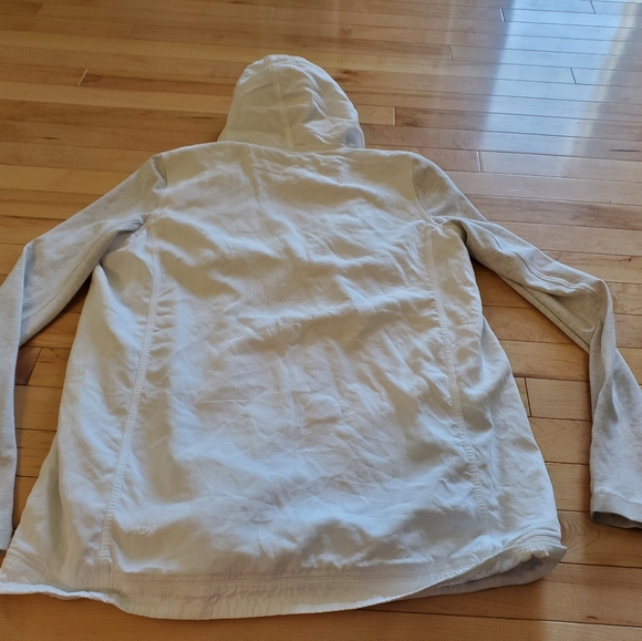 Lululemon Blissed Out WrapWhite / Heathered White Size 6 - Picture 6 of 6
